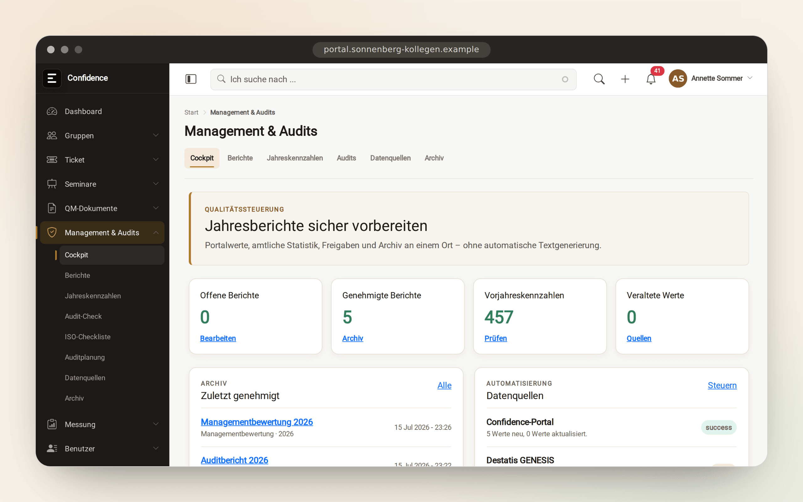 Management-und-Audits-Cockpit der Demo-Kanzlei mit offenen und genehmigten Berichten, Vorjahreskennzahlen, zuletzt genehmigten Managementbewertungen und dem Zustand der Datenquellen.